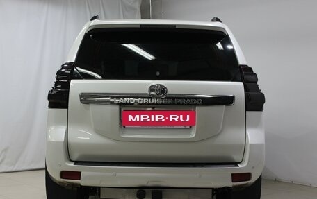 Toyota Land Cruiser Prado 150 рестайлинг 2, 2013 год, 3 550 000 рублей, 6 фотография