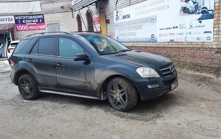 Mercedes-Benz M-Класс, 2011 год, 1 050 000 рублей, 2 фотография