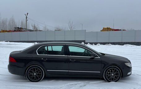 Skoda Superb III рестайлинг, 2011 год, 1 150 000 рублей, 6 фотография