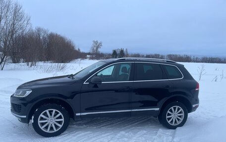 Volkswagen Touareg III, 2017 год, 2 990 000 рублей, 2 фотография