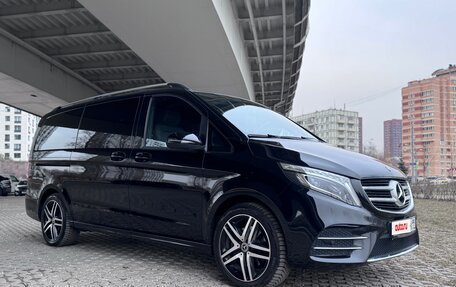 Mercedes-Benz V-Класс, 2019 год, 6 050 000 рублей, 30 фотография