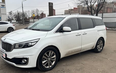 KIA Carnival III, 2016 год, 2 900 000 рублей, 2 фотография