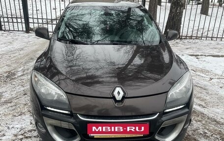 Renault Megane III, 2013 год, 910 000 рублей, 2 фотография