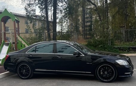 Mercedes-Benz S-Класс, 2012 год, 2 700 000 рублей, 9 фотография