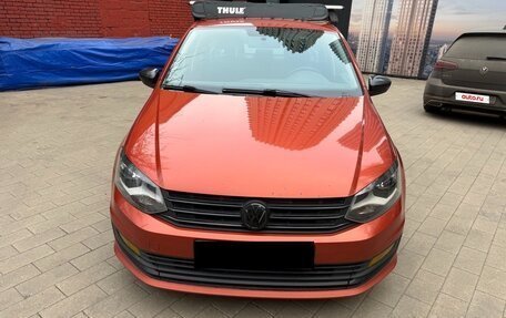 Volkswagen Polo VI (EU Market), 2016 год, 860 000 рублей, 3 фотография