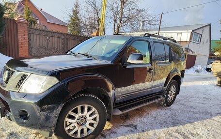 Nissan Pathfinder, 2012 год, 2 200 000 рублей, 2 фотография