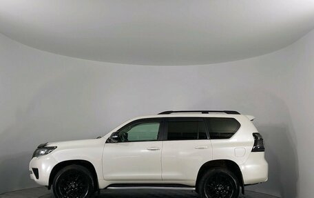 Toyota Land Cruiser Prado 150 рестайлинг 2, 2020 год, 5 650 000 рублей, 8 фотография