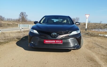 Toyota Camry, 2019 год, 3 150 000 рублей, 1 фотография