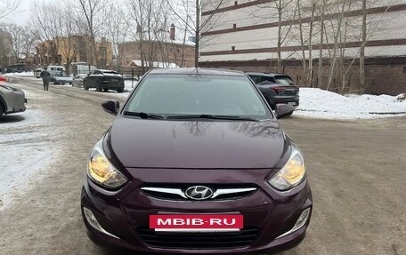 Hyundai Solaris II рестайлинг, 2011 год, 519 000 рублей, 3 фотография