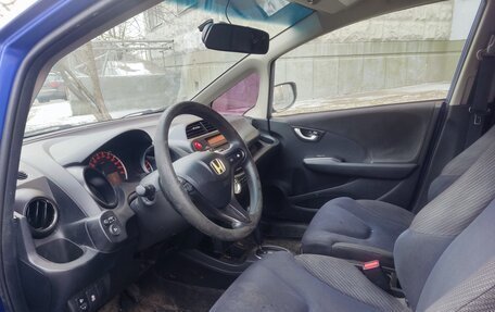 Honda Jazz II рестайлинг, 2011 год, 760 000 рублей, 8 фотография