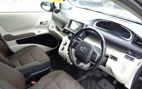 Toyota Sienta II, 2016 год, 1 625 000 рублей, 11 фотография