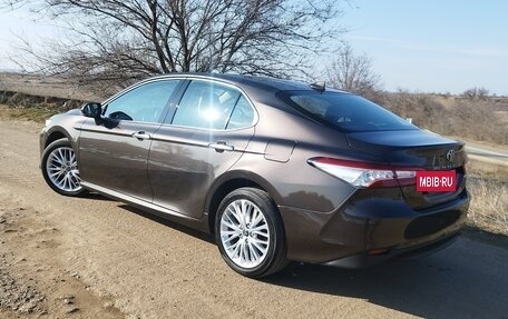 Toyota Camry, 2019 год, 3 150 000 рублей, 7 фотография