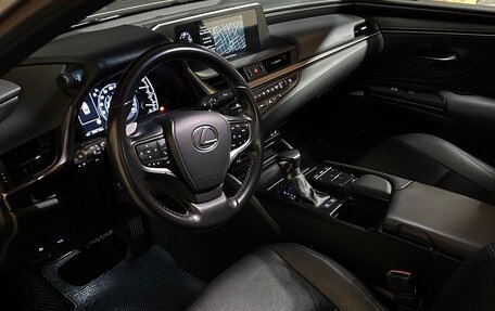 Lexus ES VII, 2019 год, 3 980 000 рублей, 5 фотография