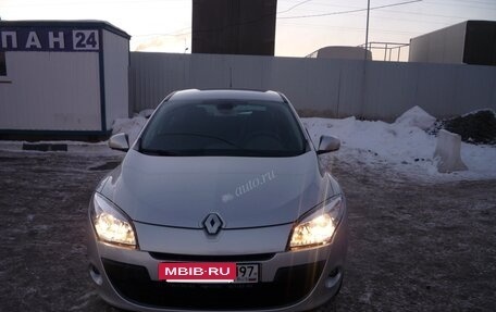 Renault Megane III, 2011 год, 990 000 рублей, 4 фотография