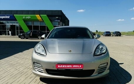 Porsche Panamera II рестайлинг, 2011 год, 2 600 000 рублей, 2 фотография