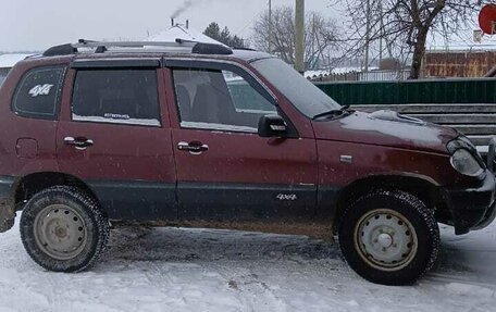 Chevrolet Niva I рестайлинг, 2005 год, 330 000 рублей, 1 фотография