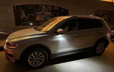 Volkswagen Tiguan II, 2017 год, 2 949 000 рублей, 8 фотография