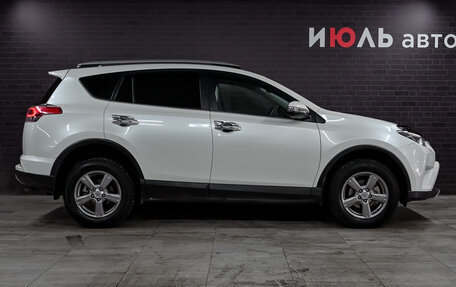 Toyota RAV4, 2017 год, 2 500 000 рублей, 9 фотография