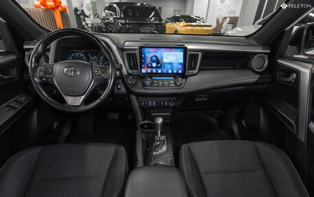 Toyota RAV4, 2019 год, 2 990 000 рублей, 11 фотография