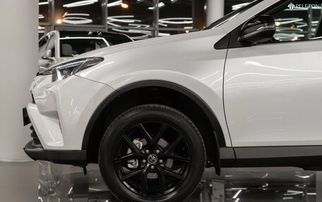 Toyota RAV4, 2019 год, 2 990 000 рублей, 22 фотография