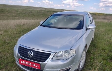 Volkswagen Passat B6, 2005 год, 800 000 рублей, 1 фотография