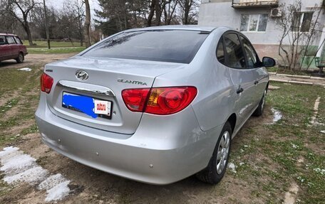 Hyundai Elantra IV, 2011 год, 900 000 рублей, 10 фотография