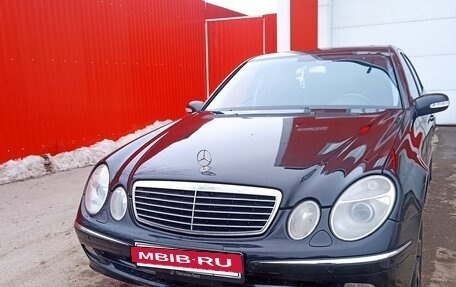 Mercedes-Benz E-Класс, 2005 год, 1 180 000 рублей, 4 фотография