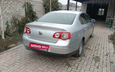 Volkswagen Passat B6, 2005 год, 800 000 рублей, 2 фотография