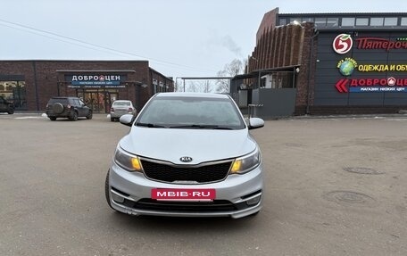 KIA Rio III рестайлинг, 2015 год, 1 000 000 рублей, 2 фотография