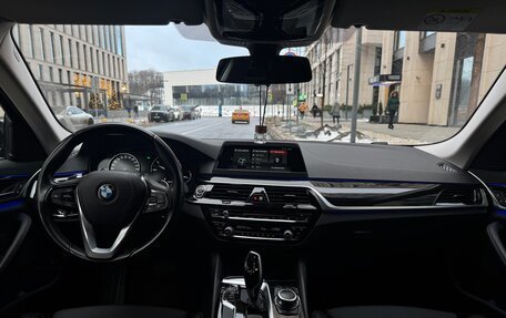 BMW 5 серия, 2018 год, 3 050 000 рублей, 10 фотография