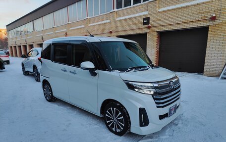 Toyota Roomy I, 2021 год, 1 065 000 рублей, 2 фотография