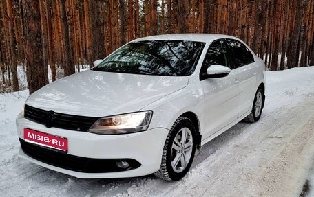 Volkswagen Jetta VI, 2014 год, 950 000 рублей, 1 фотография