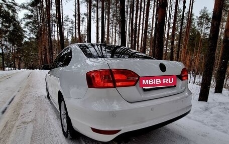 Volkswagen Jetta VI, 2014 год, 950 000 рублей, 5 фотография