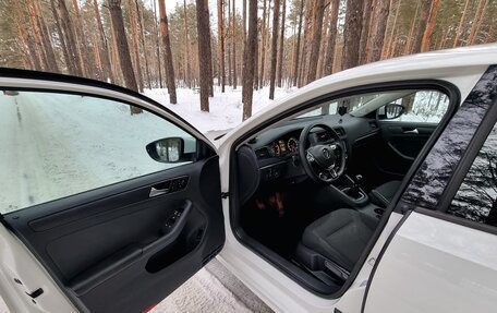 Volkswagen Jetta VI, 2014 год, 950 000 рублей, 14 фотография