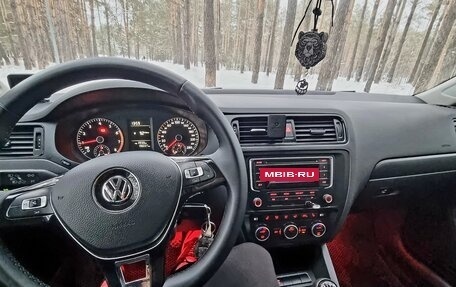 Volkswagen Jetta VI, 2014 год, 950 000 рублей, 16 фотография