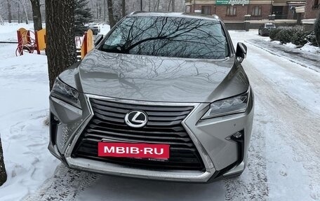 Lexus RX IV рестайлинг, 2017 год, 4 400 000 рублей, 6 фотография