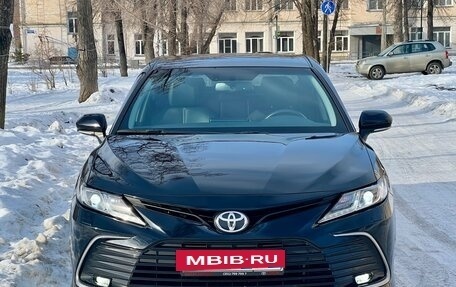 Toyota Camry, 2021 год, 3 180 000 рублей, 9 фотография