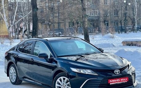 Toyota Camry, 2021 год, 3 180 000 рублей, 5 фотография