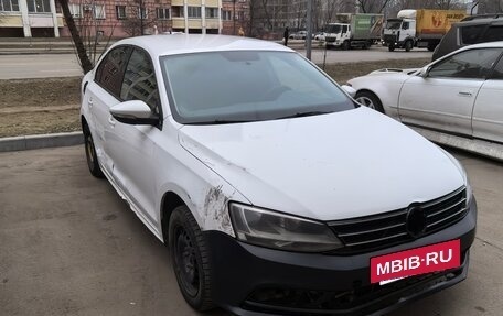 Volkswagen Jetta VI, 2015 год, 550 000 рублей, 2 фотография