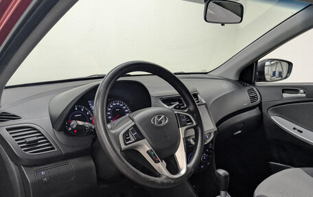 Hyundai Solaris II рестайлинг, 2011 год, 845 000 рублей, 15 фотография