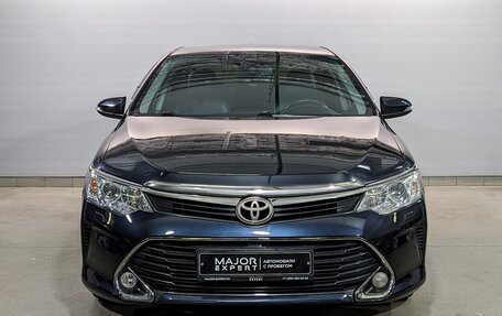 Toyota Camry, 2017 год, 2 350 000 рублей, 2 фотография