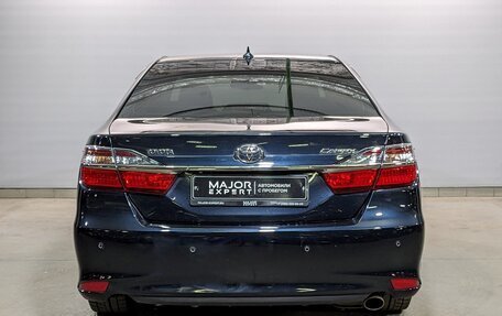 Toyota Camry, 2017 год, 2 350 000 рублей, 6 фотография