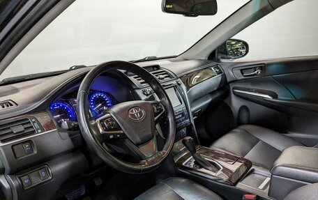 Toyota Camry, 2017 год, 2 350 000 рублей, 28 фотография