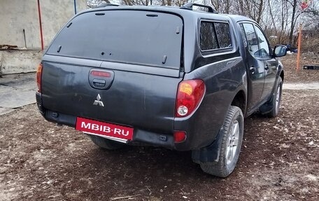 Mitsubishi L200 IV рестайлинг, 2011 год, 1 200 000 рублей, 4 фотография