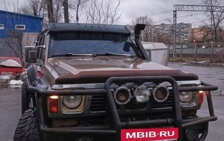 Nissan Patrol, 1993 год, 1 650 000 рублей, 10 фотография