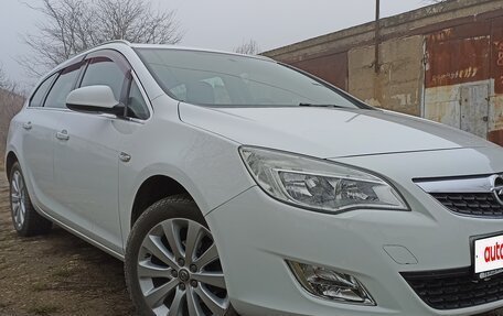 Opel Astra J, 2011 год, 1 300 000 рублей, 3 фотография