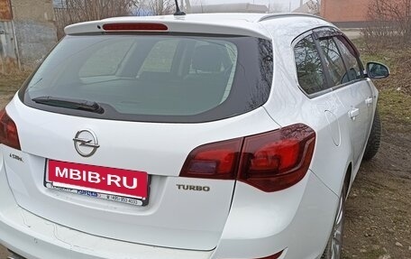 Opel Astra J, 2011 год, 1 300 000 рублей, 5 фотография