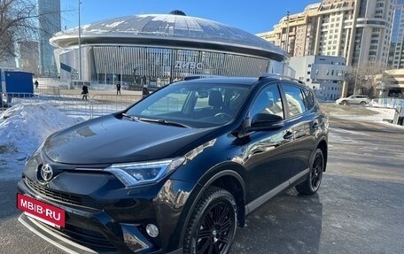 Toyota RAV4, 2017 год, 2 800 000 рублей, 9 фотография