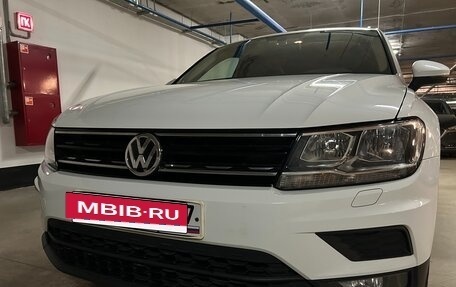 Volkswagen Tiguan II, 2018 год, 2 300 000 рублей, 9 фотография