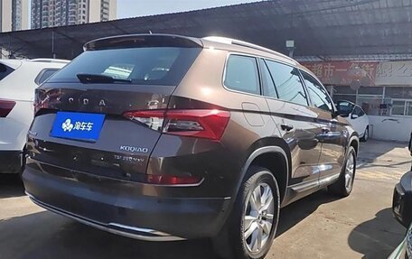 Skoda Kodiaq I, 2021 год, 2 380 000 рублей, 3 фотография